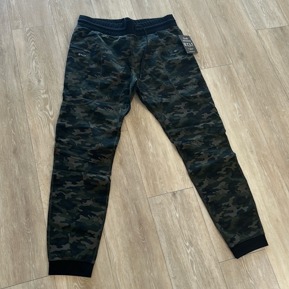 Brand new sweatpants